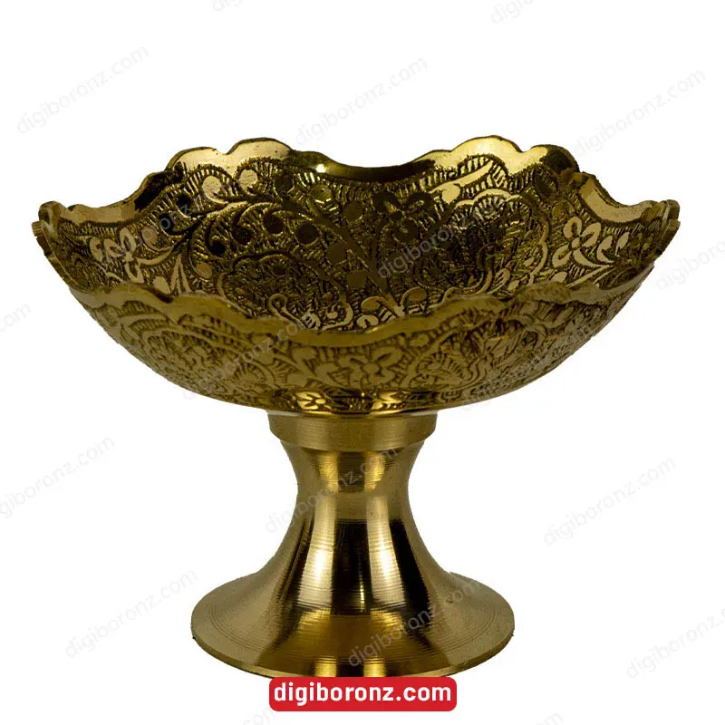 پیاله پایه دار لب قلعه برنجی برنزی 4 اینچ